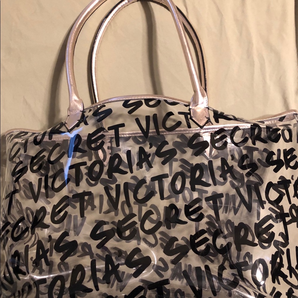 Victoria Secret overnight
